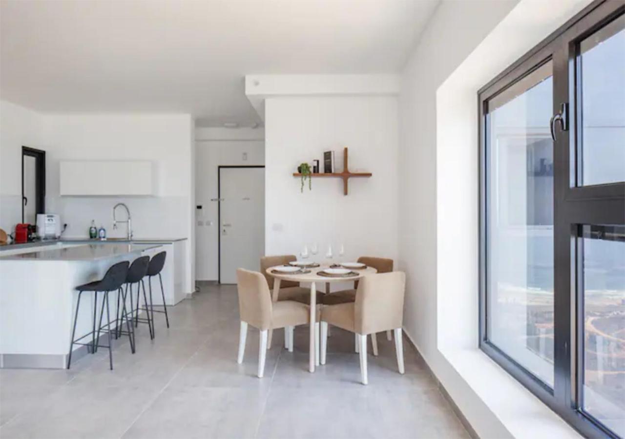 O&O Group- Magical 4Br Apt With Panoramic Sea View Bat Yam Dış mekan fotoğraf